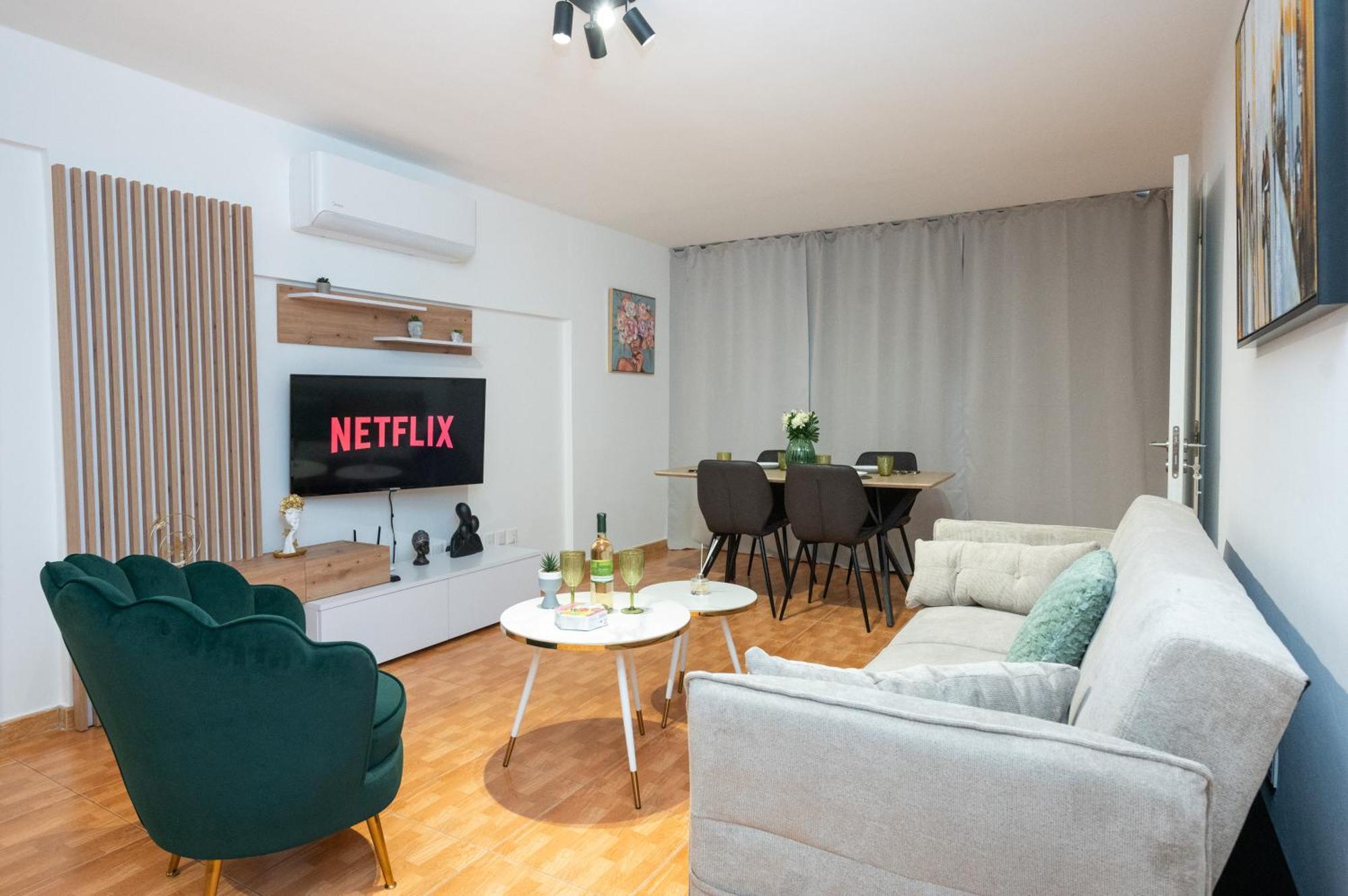Napa Centrale Suites Ayia Napa Bagian luar foto