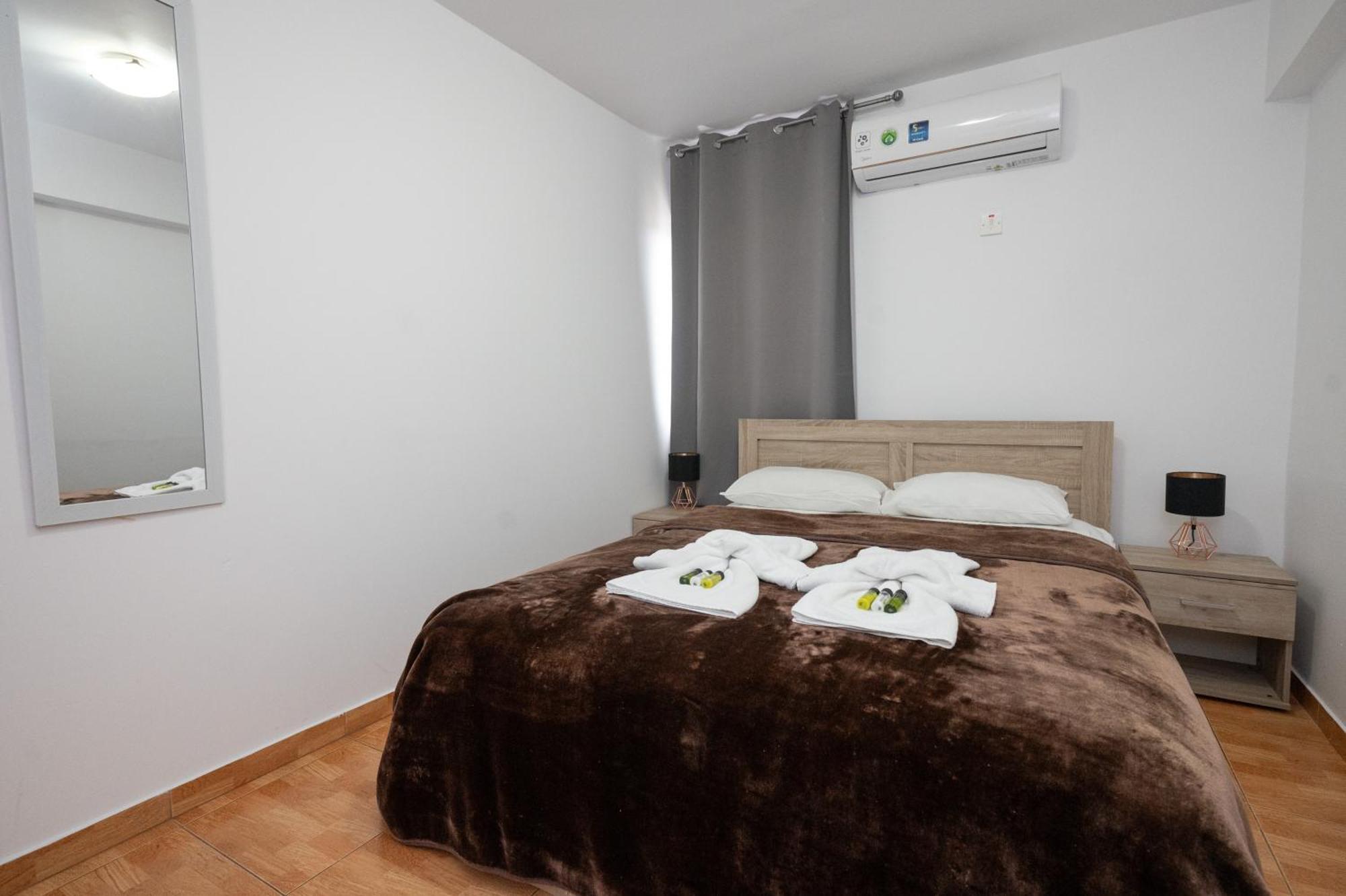 Napa Centrale Suites Ayia Napa Bagian luar foto