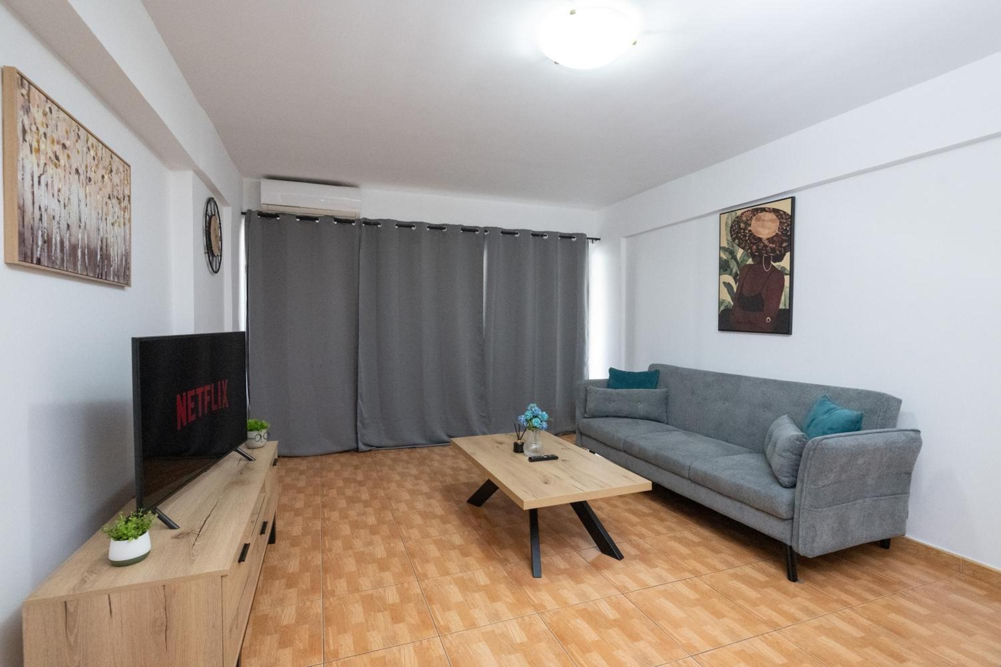 Napa Centrale Suites Ayia Napa Bagian luar foto
