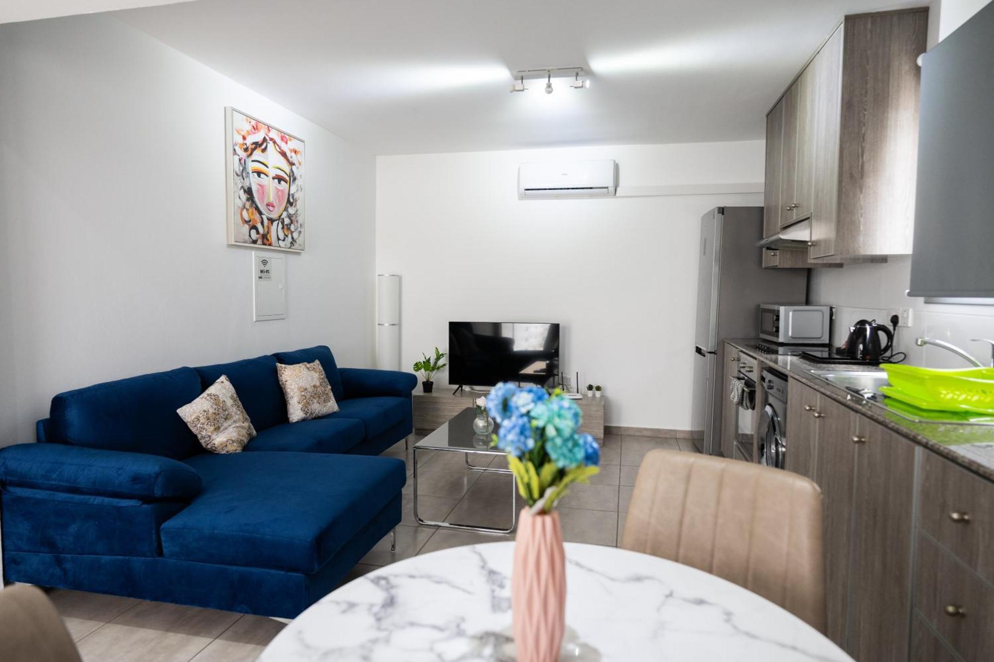 Napa Centrale Suites Ayia Napa Bagian luar foto