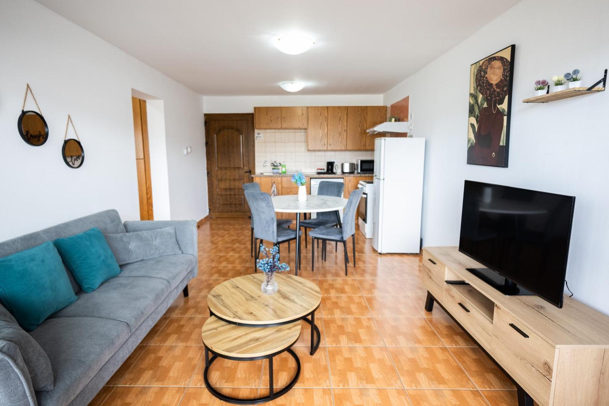 Napa Centrale Suites Ayia Napa Bagian luar foto