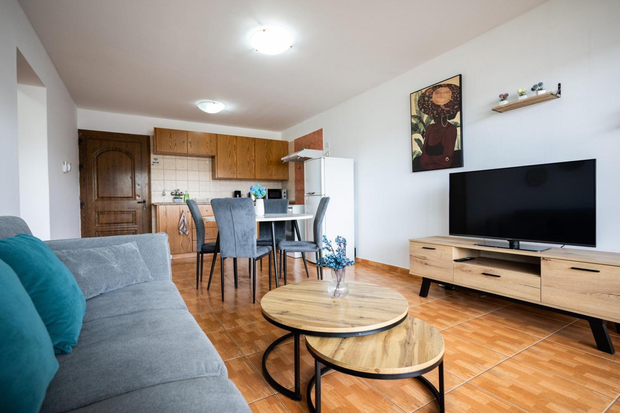 Napa Centrale Suites Ayia Napa Bagian luar foto
