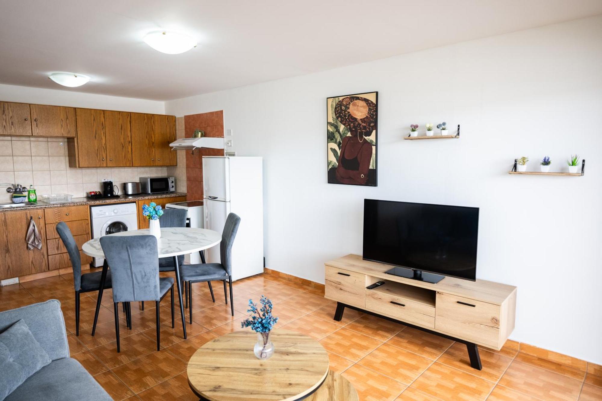 Napa Centrale Suites Ayia Napa Bagian luar foto